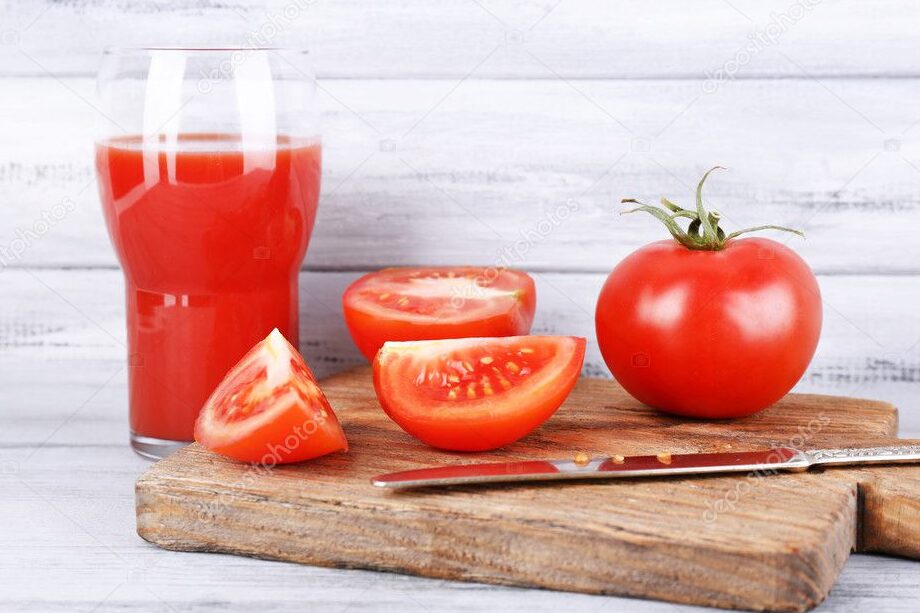 tomate fresco y apetitoso