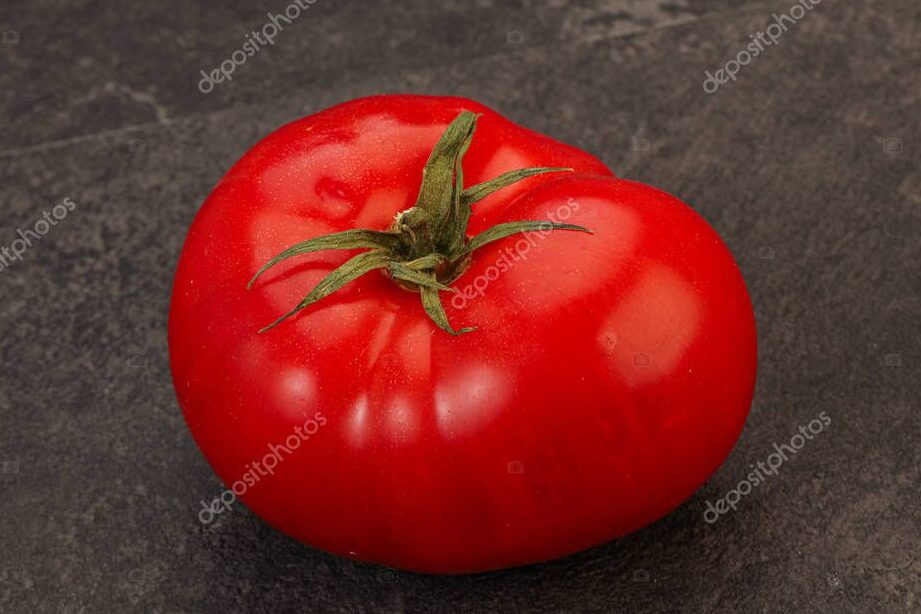 tomate maduro y jugoso